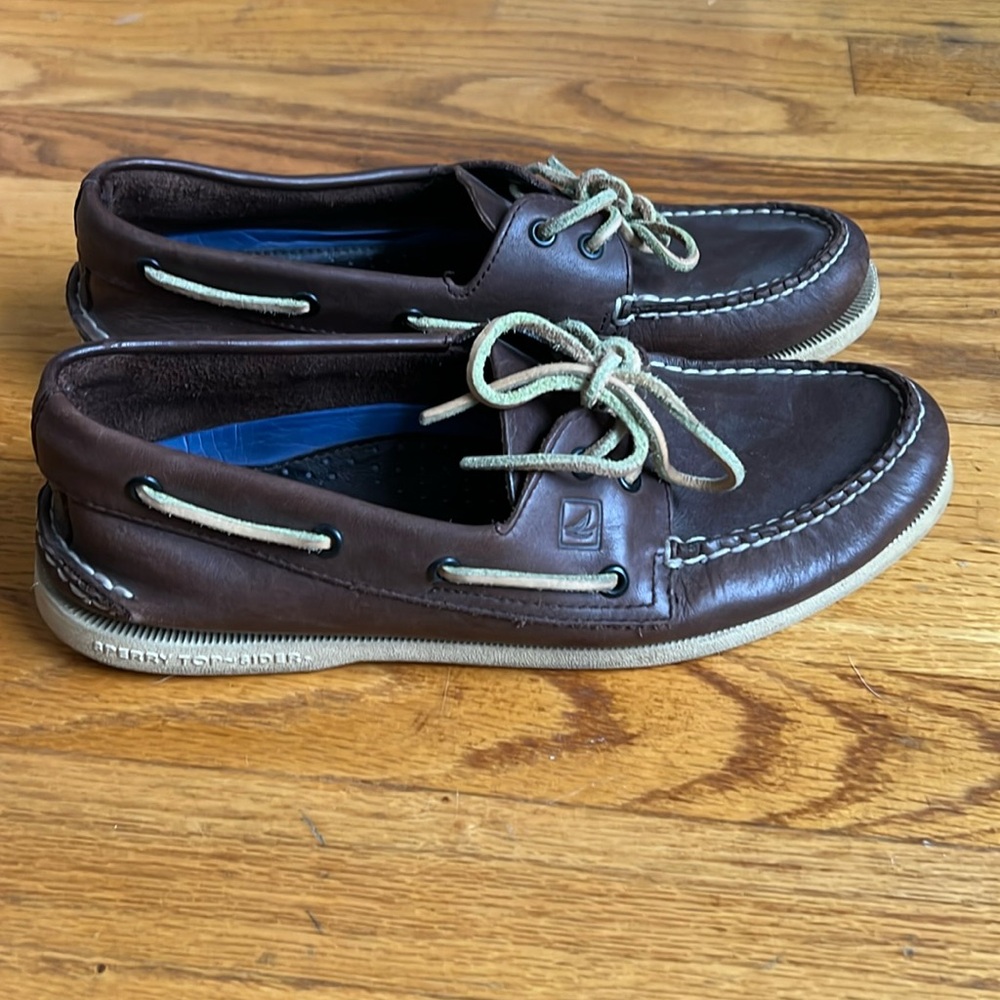 Dark brown Sperry’s boat shoe loafers size 10